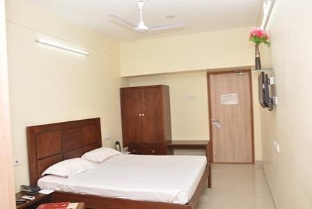 Hotel Rithanns Karumathampatti Karumattampatti Exteriér fotografie