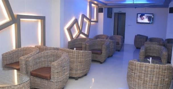 Hotel Rithanns Karumathampatti Karumattampatti Exteriér fotografie
